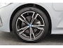 BMW 3-Serie Touring 320e M Sport Leder/Alcantara, Virtual Cockpit, LED, Elek. trekhaak, Apple Carplay, 18"