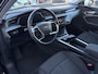 Audi E-tron 55 quattro Business edition 95 kWh | SOH 92,6% | GEEN AFLEVERKOSTEN | Navigatiesysteem | Electrische achterklep | Electrisch bedienbare stoelen | 12 maanden BOVAG garantie