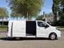 Opel Vivaro L3 2.0 BlueHDi 145pk EAT8 AUTOMAAT | BPM vrij | Houten afwerking laadruimte | Trekhaak | Doorlaadluik in tussenschot | Apple Carplay | Android Auto | Achteruitrijcamera | Parkeersensoren achter | Exterieur Pakket | Lederen stuurwiel verwarmd | Stoelverwarming | Mistlampen | Elektrisch inklapbare spiegels | Licht- en regensensor | Bank voorpassagiers | €34.995 ex. BTW rijklaar