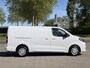 Opel Vivaro L3 2.0 BlueHDi 145pk EAT8 AUTOMAAT | BPM vrij | Houten afwerking laadruimte | Trekhaak | Doorlaadluik in tussenschot | Apple Carplay | Android Auto | Achteruitrijcamera | Parkeersensoren achter | Exterieur Pakket | Lederen stuurwiel verwarmd | Stoelverwarming | Mistlampen | Elektrisch inklapbare spiegels | Licht- en regensensor | Bank voorpassagiers | €34.995 ex. BTW rijklaar