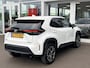 Toyota Yaris Cross 1.5 Hybrid Executive NL Auto | Dodehoekdetectie | Parkeersensoren | 18 inch | Stoelverwarming