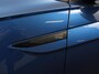 Volkswagen Polo 1.0 TSI R-Line Automaat Camera Parkeer sensoren Adaptive Cruise control Climate Control Extra getint glas Lichtmetalen velgen Stoelverwarming Navigatie Apple Carplay/Android Auto