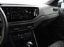 Volkswagen Polo 1.0 TSI R-Line Automaat Camera Parkeer sensoren Adaptive Cruise control Climate Control Extra getint glas Lichtmetalen velgen Stoelverwarming Navigatie Apple Carplay/Android Auto