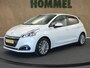 Peugeot 208 1.2 PureTech Signature - ORIGINEEL NEDERLANDSE AUTO - AFKOMSTIG VAN 2E EIGENAAR - VOLLEDIG AUTO HOMMEL ONDERHOUDEN - NAVIGATIE - CRUISE CONTROL - AIRCO - BLUETOOTH - MISTLAMPEN VOOR - PARKEERSENSOREN ACHTER - VREDESTEIN 4 SEIZOENENBANDEN -  PARELMOER LAK -