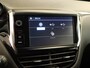 Peugeot 208 1.2 PureTech Signature - ORIGINEEL NEDERLANDSE AUTO - AFKOMSTIG VAN 2E EIGENAAR - VOLLEDIG AUTO HOMMEL ONDERHOUDEN - NAVIGATIE - CRUISE CONTROL - AIRCO - BLUETOOTH - MISTLAMPEN VOOR - PARKEERSENSOREN ACHTER - VREDESTEIN 4 SEIZOENENBANDEN -  PARELMOER LAK -