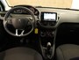 Peugeot 208 1.2 PureTech Signature - ORIGINEEL NEDERLANDSE AUTO - AFKOMSTIG VAN 2E EIGENAAR - VOLLEDIG AUTO HOMMEL ONDERHOUDEN - NAVIGATIE - CRUISE CONTROL - AIRCO - BLUETOOTH - MISTLAMPEN VOOR - PARKEERSENSOREN ACHTER - VREDESTEIN 4 SEIZOENENBANDEN -  PARELMOER LAK -