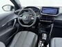 Peugeot 2008 1.2 Hybrid 136 Allure Automaat | Trekhaak! | Navigatie | Camera voor + achter | Adaptieve Cruise control | Keyless entry | Apple Carplay en Android Auto draadloos