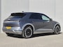 Hyundai Ioniq 5 Lounge 73kWh / SOH 100% / Dealer onderhouden / 1.600 kg  trekgewicht / WLTP 451 km / CCS snellader / Warmtepomp / Head Up Display / Panoramadak / Bose Audio Systeem / Elektrische achterklep / Stuur- Stoel & Achterbank verwarming / Rondomzicht camera /