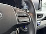 Hyundai i10 1.0 Premium | Unieke km-stand! | Navigatie | Camera | Climate control | Parkeersensoren |