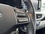 Hyundai i10 1.0 Premium | ACTIE!! | Unieke km-stand! | Navigatie | Camera | Climate control | Parkeersensoren |