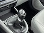 Hyundai i10 1.0 Premium | ACTIE!! | Unieke km-stand! | Navigatie | Camera | Climate control | Parkeersensoren |
