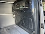Volkswagen Transporter 2.0 TSI L2H1 Benzine Dubbele Schuifdeur Airco Cruise controle Bpm vrij Trekhaak Klep achter Omvormer Kastinrichting Standkachel Euro 6 Benzine Ideaal voor ombouw naar Camper !!