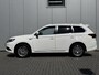 Mitsubishi Outlander 2.4 PHEV Intense+ Afneembare Trekhaak / Trekgewicht 1.500 KG / Stoelverwarming / Achteruitrijcamera /