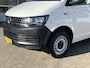 Volkswagen Transporter 2.0 TDI L2H1 DC Airco Cruise controle Telefoonverbinding Trekhaak 2200kg trekgewicht Parkeersensoren achter Schuifdeur Euro 6 DC 1e eigenaar Dealer onderhouden