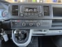 Volkswagen Transporter 2.0 TDI L2H1 DC Airco Cruise controle Telefoonverbinding Trekhaak 2200kg trekgewicht Parkeersensoren achter Schuifdeur Euro 6 DC 1e eigenaar Dealer onderhouden