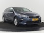 Kia Ceed 1.5 T-GDi DynamicPlusLine | Trekhaak | Stoelverwarming | Adaptive cruise | Camera | Carplay | Half leder | Keyless | Navigatie | Stuurverwarming | Climate control | Bluetooth