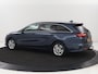 Kia Ceed 1.5 T-GDi DynamicPlusLine | Trekhaak | Stoelverwarming | Adaptive cruise | Camera | Carplay | Half leder | Keyless | Navigatie | Stuurverwarming | Climate control | Bluetooth