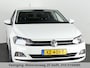 Volkswagen Polo TSI COMFORTLINE 95 PK GARANTIE TOT 2029* . NAVIGATIE . PARKEERSENSOREN VOOR  & ACHTER .