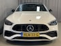 Mercedes-Benz C-klasse Estate 300 e AMG Line C63 Diffuser/18"/Panoramadak/Laser LED/Trekhaak/Stoelverwarming + memory l + r/Adaptieve cruise/Sfeerverlichting premium/Elektrische klep/Apple Carplay & Android Auto