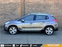 Peugeot 2008 1.2 PureTech Allure·Climate·Cruise·Bluetooth·17 inch velgen
