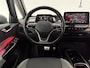 Volkswagen ID.3 First Plus 58 kWh | Snelladen | SOH 92% | IQ Lights | Sfeer | Camera | Trekhaak | Carplay
