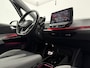 Volkswagen ID.3 First Plus 58 kWh | Snelladen | SOH 92% | IQ Lights | Sfeer | Camera | Trekhaak | Carplay