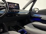 Volkswagen ID.3 First Plus 58 kWh | Snelladen | SOH 92% | IQ Lights | Sfeer | Camera | Trekhaak | Carplay