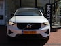 Volvo XC40 B4 197PK Mild Hybrid Automaat Plus Dark, Rijklaarprijs | Leder | Trekhaak wegklapbaar | Stoelverwarming
