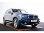 BMW X3 xDrive30e High Executive M Sport - Trekhaak - Panoramadak - Comfort Access - Elektrisch verstelbare/verwarmde stoelen - Getinte/geluiddempende ruiten - Hifi - Parking Assistant - Ambiance verlichting -
