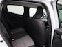 Renault Clio 1.0 TCe 90 Evolution | Airconditioning | Licht metalen velgen 16 inch | Cruise control | Connectiviteit, Navigatie | LED koplampen | Park Distance Control achter |