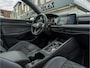 Volkswagen Golf 1.5 eTSI R-Line Business PANO HUD HARMAN KARDON CAMERA MATRIX IQ BLACK OPTIC BOMVOL!!