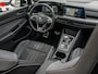 Volkswagen Golf 1.5 eTSI R-Line Business PANO HUD HARMAN KARDON CAMERA MATRIX IQ BLACK OPTIC BOMVOL!!