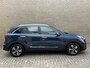 Kia Niro Hybrid 1.6 GDi 141pk PHEV | DynamicLine | Lederen bekleding | Navigatie | Camera | Trekhaak afneembaar | Stoelverwarming | Apple CarPlay / Android Auto | DAB | Adaptieve cruise | Lane assist | 16 inch velgen | Volledig onderhouden