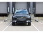 Volvo XC90 T8 Twin Engine AWD Inscription Adaptieve Cruise Control met Pilot Assist | Harman Kardon audiosysteem | Elektrisch bedienbaar panoramisch schuif/-kanteldak | Elektrische voorstoelen met geheugen | Verwarmbare voorstoelen + stuurwiel | Park Assist voor + achter | 4-Zone Climate Control | Head-Up Display | 22'' Lichtmetalen wielen |