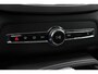 Volvo XC90 T8 Twin Engine AWD Inscription Adaptieve Cruise Control met Pilot Assist | Harman Kardon audiosysteem | Elektrisch bedienbaar panoramisch schuif/-kanteldak | Elektrische voorstoelen met geheugen | Verwarmbare voorstoelen + stuurwiel | Park Assist voor + achter | 4-Zone Climate Control | Head-Up Display | 22'' Lichtmetalen wielen |