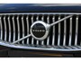 Volvo XC90 T8 Twin Engine AWD Inscription Adaptieve Cruise Control met Pilot Assist | Harman Kardon audiosysteem | Elektrisch bedienbaar panoramisch schuif/-kanteldak | Elektrische voorstoelen met geheugen | Verwarmbare voorstoelen + stuurwiel | Park Assist voor + achter | 4-Zone Climate Control | Head-Up Display | 22'' Lichtmetalen wielen |