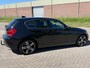 BMW 1-Serie 118i Business AUTOMAAT 5 DEURS! Navi l Airco ECC l Stoelverwarming l PDC l TREKHAAK! Zeer mooi!