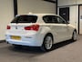 BMW 1-Serie 118i Corporate Lease Executive (CRUISE, NAVI, STOELVERWARMIING, PARKEERSENSOREN, GOED ONDERHOUDEN)