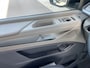 Volkswagen Multivan eHybrid 4MOTION L2 | Bulli | Leder | Glazen Dak | Vis-a-Vis | Houtlook Vloer | 4-Seizoenen Banden
