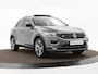 Volkswagen T-Roc 1.5 TSI 150pk DSG R-Line · Panoramadak · Camera · Navigatie · Stoelverwarming · 18'' Inch ·