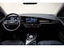 Kia Niro EV e-Niro DynamicLine 64.8 kWh 3-fase [ Navi Adpt.cruise Camera Stoel-en stuurverwarming ]