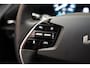 Kia Niro EV e-Niro DynamicLine 64.8 kWh 3-fase [ Navi Adpt.cruise Camera Stoel-en stuurverwarming ]