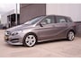 Mercedes-Benz B-klasse 180 Ambition | Panorama | Trekhaak | Navi | LED