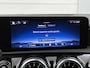 Mercedes-Benz A-klasse 250 e AMG Nightpakket Plug-In Hybride | Panoramadak | Burmester® | Sfeerverlichting | Keyless Go | CarPlay | Parkeerpakket met Camera | Inclusief 24 maanden Mercedes-Benz Certified garantie voor Europa.
