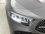 Mercedes-Benz A-klasse 250 e AMG Nightpakket Plug-In Hybride | Panoramadak | Burmester® | Sfeerverlichting | Keyless Go | CarPlay | Parkeerpakket met Camera | Inclusief 24 maanden Mercedes-Benz Certified garantie voor Europa.