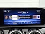 Mercedes-Benz A-klasse 250 e AMG Nightpakket Plug-In Hybride | Panoramadak | Burmester® | Sfeerverlichting | Keyless Go | CarPlay | Parkeerpakket met Camera | Inclusief 24 maanden Mercedes-Benz Certified garantie voor Europa.