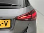 Mercedes-Benz A-klasse 250 e AMG Nightpakket Plug-In Hybride | Panoramadak | Burmester® | Sfeerverlichting | Keyless Go | CarPlay | Parkeerpakket met Camera | Inclusief 24 maanden Mercedes-Benz Certified garantie voor Europa.