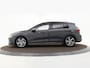 Volkswagen Golf 1.5 eTSI 130pk DSG R-Line · Apple/Android Car Play · Navigatie · P-Sensoren · Sfeerverlichting · Getint Glas · 17'' Inch · Garantie t/m 12-02-2028 of 100.000km