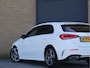 Mercedes-Benz A-klasse 180 AMG Line Automaat Stoelverwarming | 18" | CarPlay | Camera | Sportstoelen
