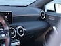Mercedes-Benz A-klasse 180 AMG Line Automaat Stoelverwarming | 18" | CarPlay | Camera | Sportstoelen
